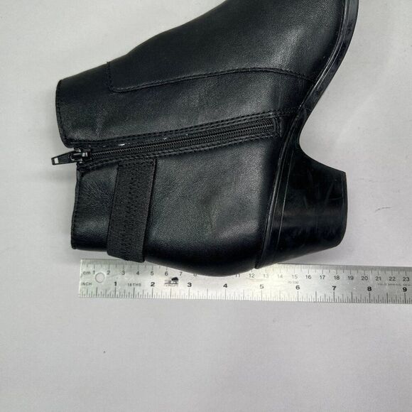 Clarks Women's Size 8.5 Emily Holly Black Leather Ankle Booties - Picture 13 of 14